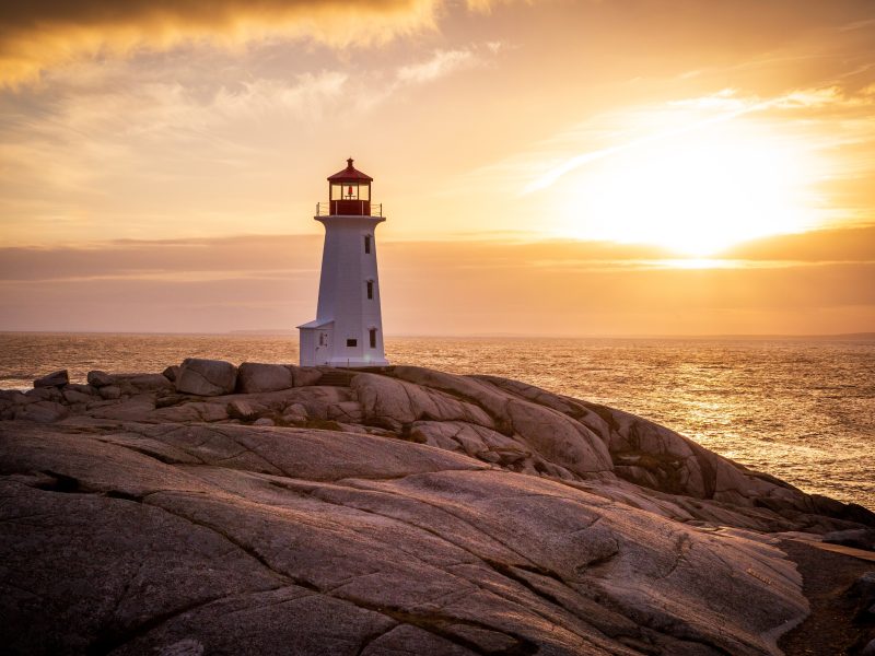 Sunset,Over,The,Atlantic,Ocean,At,Peggy's,Cove,,Nova,Scotia